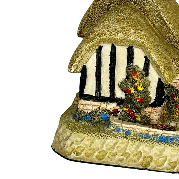 David Winter Blossom Cottage May British Traditions Retired Hand-Painted 1989 - Picture 7 of 10